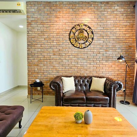 Conezion Near Ioi City Mall, Maeps Serdang, Putrajaya By Cloud Host 外观 照片