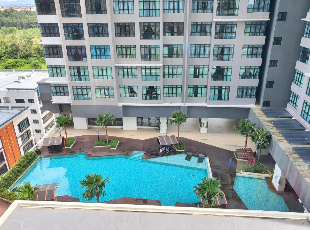 Conezion Near Ioi City Mall, Maeps Serdang, Putrajaya By Cloud Host 客房 照片