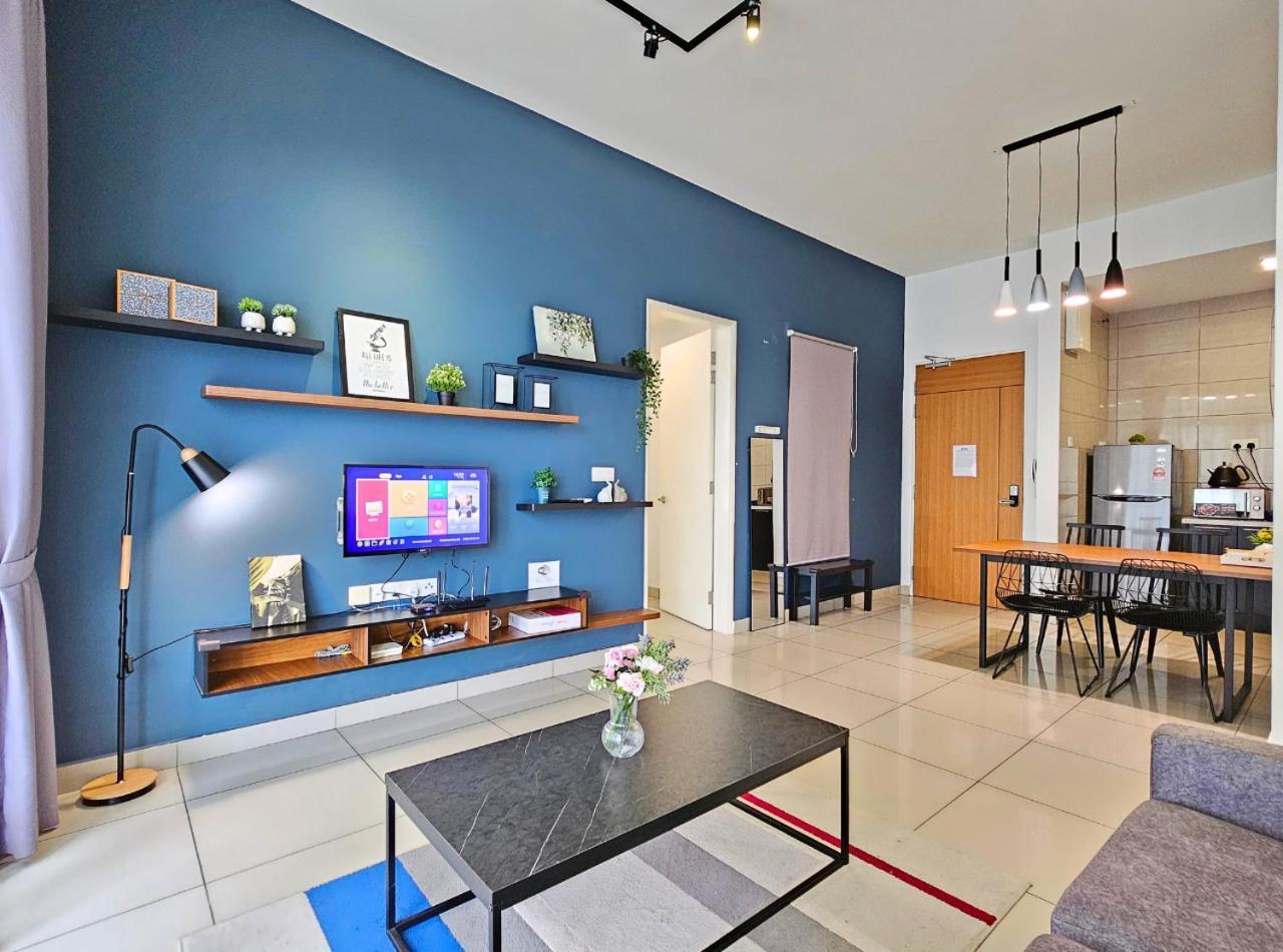 Conezion Near Ioi City Mall, Maeps Serdang, Putrajaya By Cloud Host 外观 照片