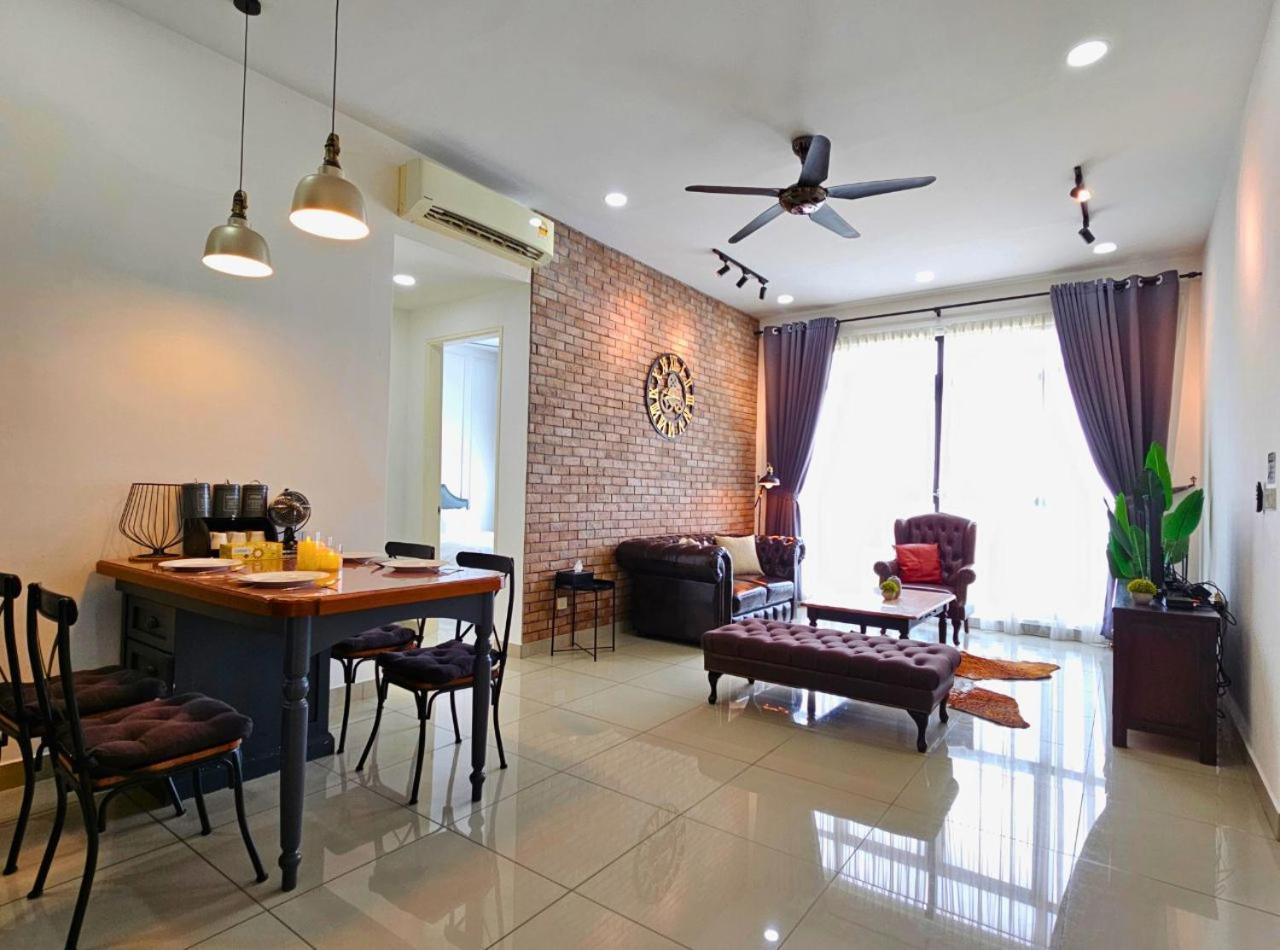 Conezion Near Ioi City Mall, Maeps Serdang, Putrajaya By Cloud Host 外观 照片